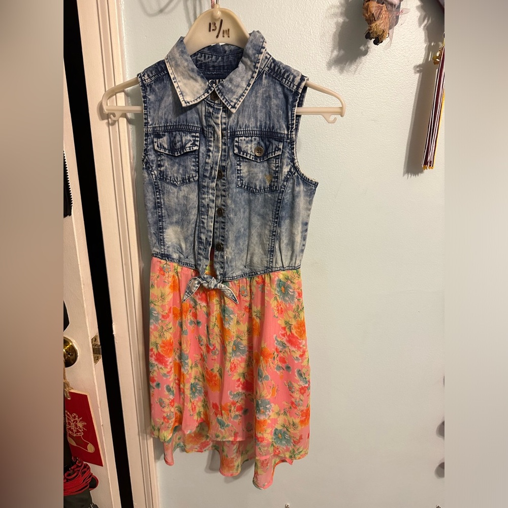 children’s dress size 14 (L), worn but in excellent condition!!
